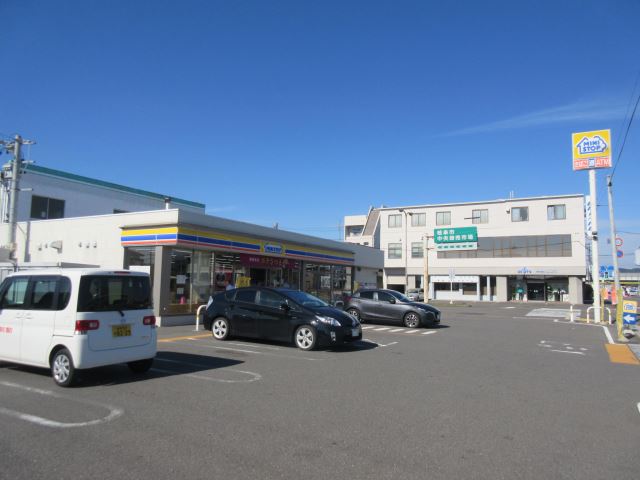 コンビニ　ミニストップ（コンビニ）まで500m