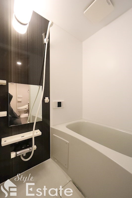 バス・シャワールーム　バスルーム