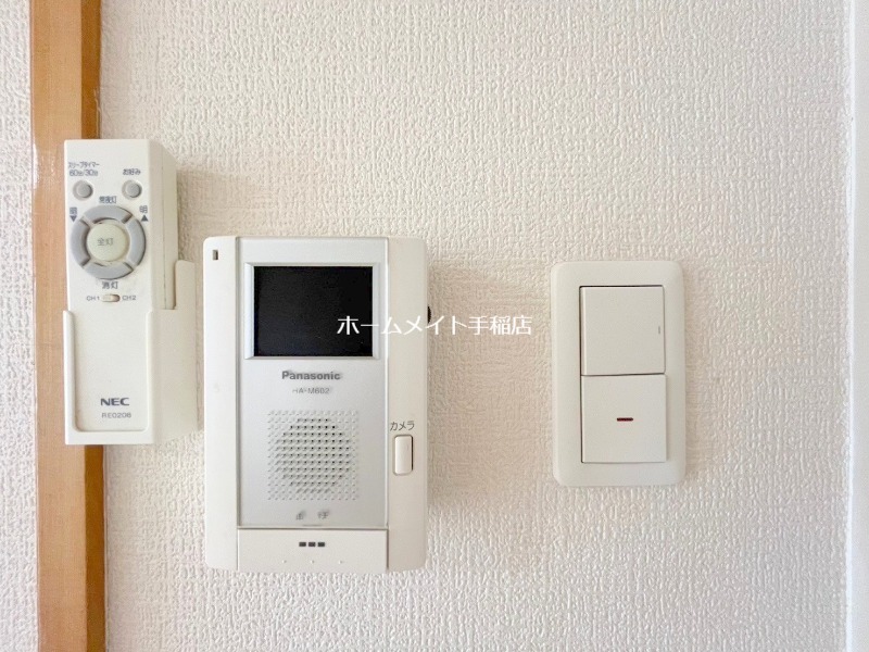 セキュリティ　モニター付きインターホン♪