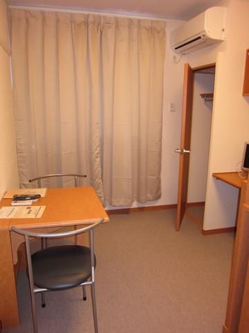 居室・リビング　★★居室～家具・家電付き★★