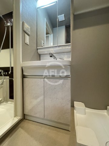 洗面設備　ファーストフィオーレ難波クレシア　独立洗面台