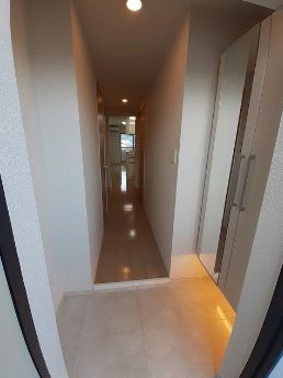 玄関　玄関（イメージ）