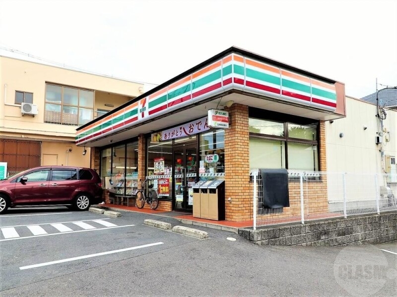コンビニ　セブン-イレブン吹田朝日が丘店（コンビニ）まで408m