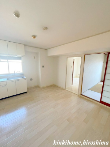 居室・リビング　写真は別のお部屋です。※現況を優先