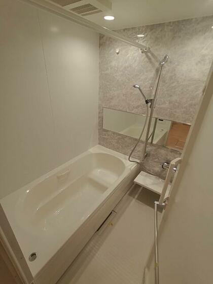 バス・シャワールーム　※建築中参考写真（２０２６年１月撮影）です※