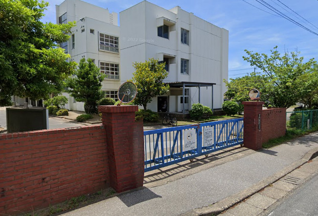 小学校　南子安小学校（小学校）まで800m