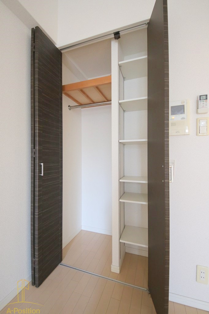 収納　クレアート大手前グランアクシア