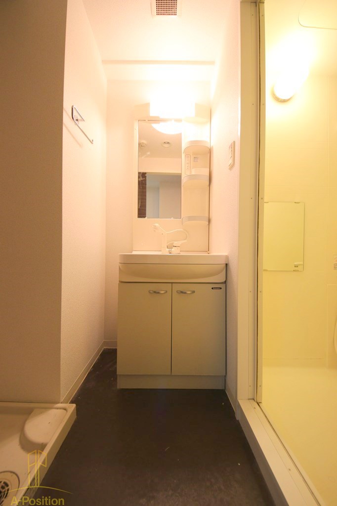 洗面設備　クレアート大手前グランアクシア