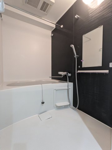 バス・シャワールーム　お風呂で日々の疲れを落としましょう