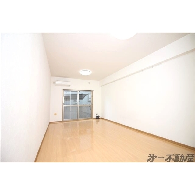 建物外観　洋室