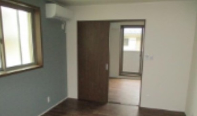 居室・リビング　室内