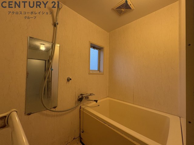 バス・シャワールーム　バストイレ別でおすすめです☆