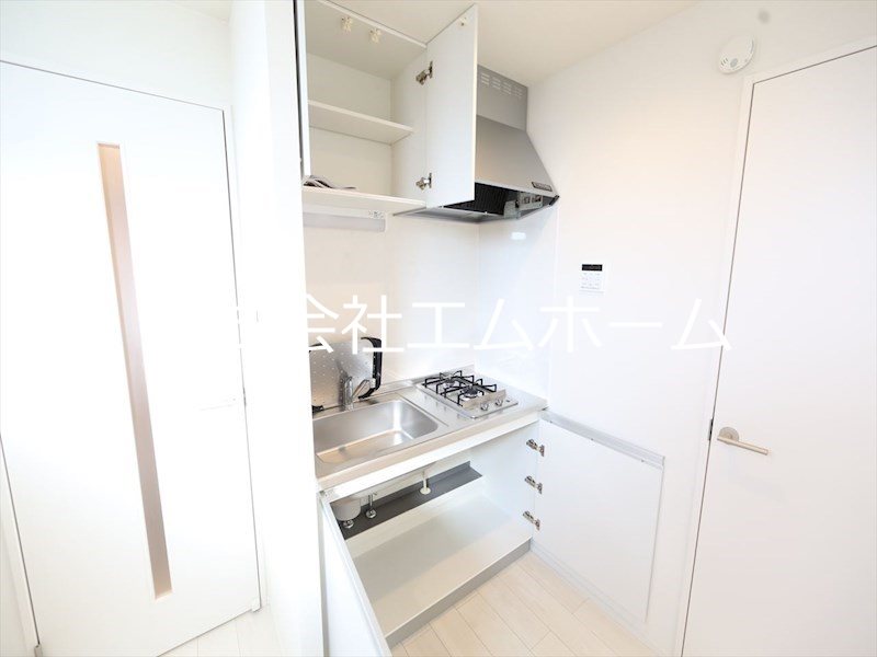 キッチン　システムキッチン（ガス2口コンロ）同型写真