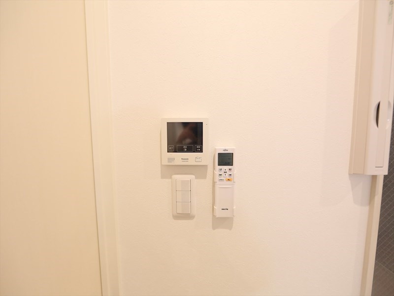 セキュリティ　ＴＶモニター付インターホン　同型写真