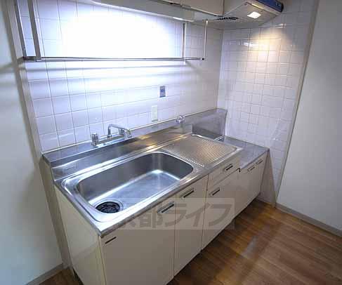 キッチン　広々キッチン