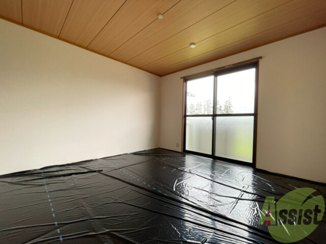 その他部屋・スペース　和室にも窓があるので明るくて気持ちが良さそうです。