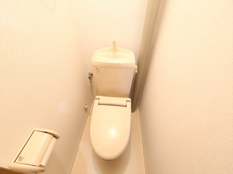 トイレ　暖房便座付トイレ