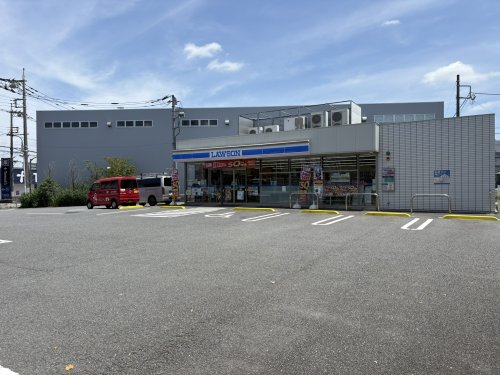 コンビニ　ローソン東大和新堀3丁目店（コンビニ）まで115m