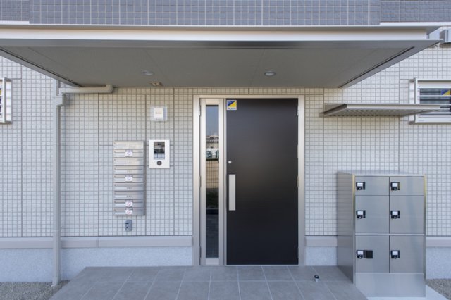 エントランス　エントランス（オートロック）