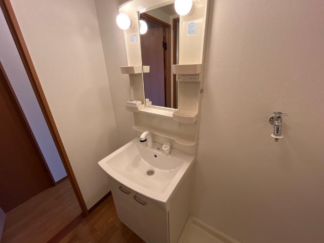 洗面設備　洗髪洗面化粧台