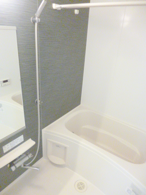 バス・シャワールーム　★浴室乾燥・追い焚き機能付きのキレイなバスルーム★