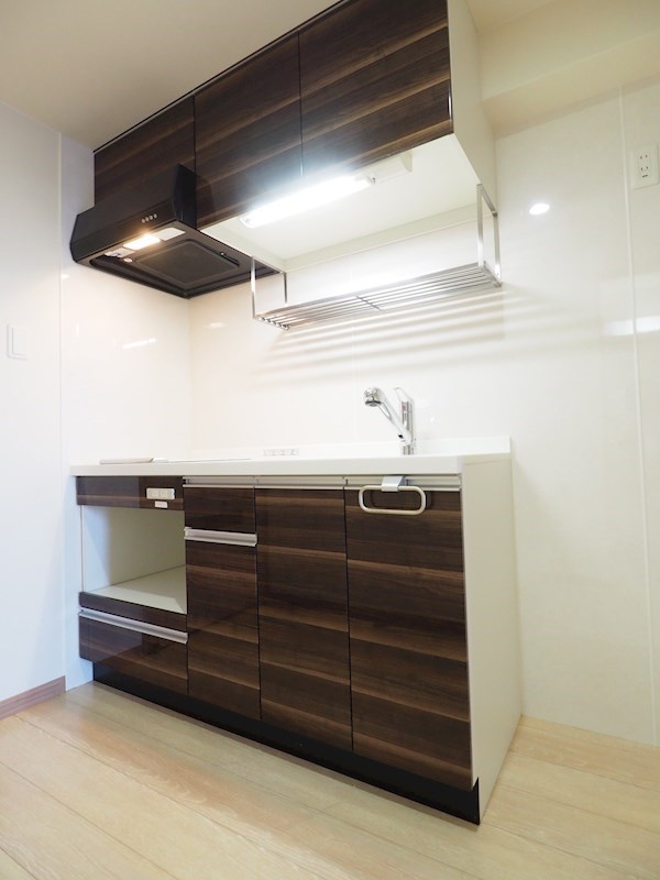 キッチン　奇数階はブラックキッチン。