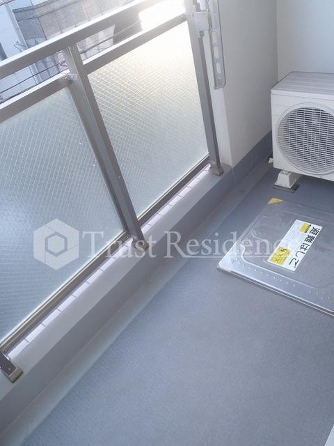 バルコニー　広々バルコニー