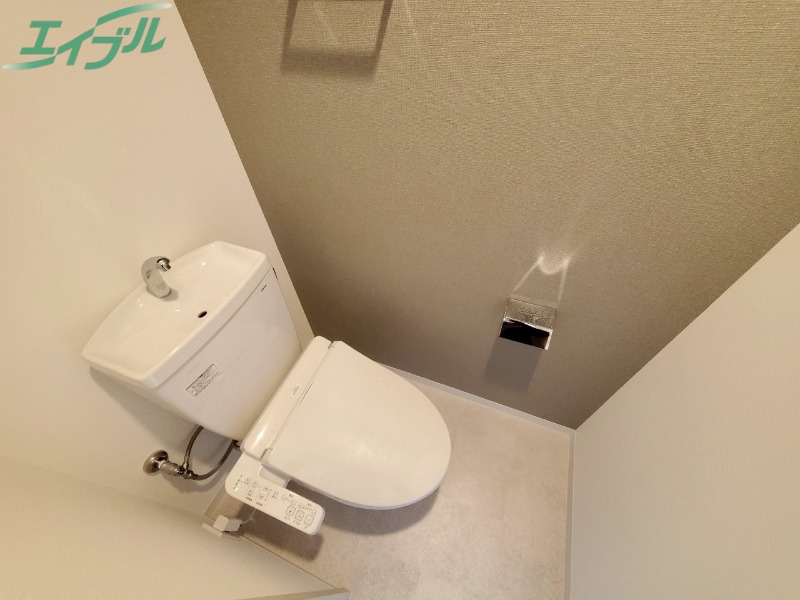 トイレ　同型参考写真