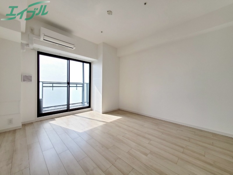 居室・リビング　同型参考写真