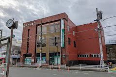 銀行　りそな銀行 伊勢原支店（銀行）まで1646m