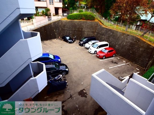 駐車場　★敷地内駐車場もございます★