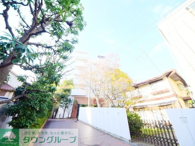 建物外観　★駅から平坦★