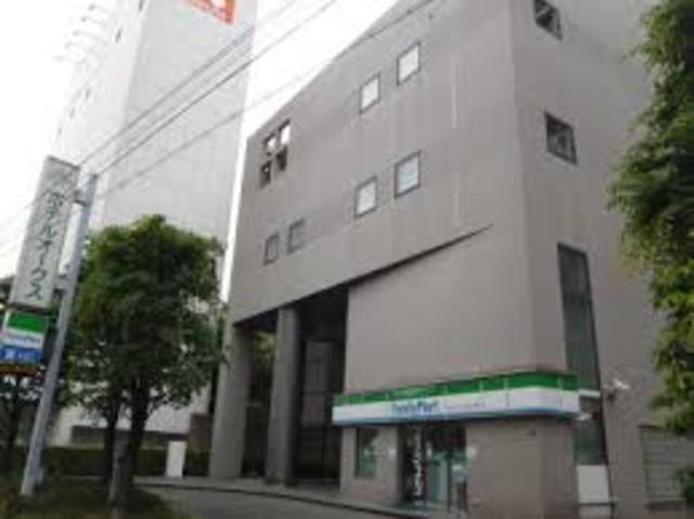 コンビニ　ファミリーマートホテルオークス森ノ宮店（コンビニ）まで527m