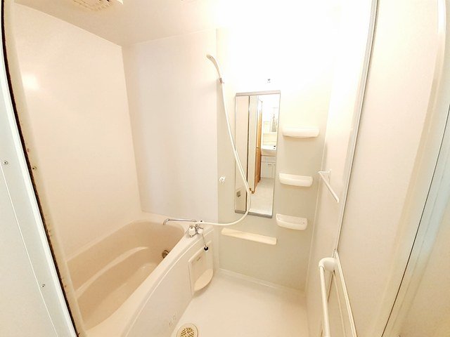 バス・シャワールーム　お風呂です