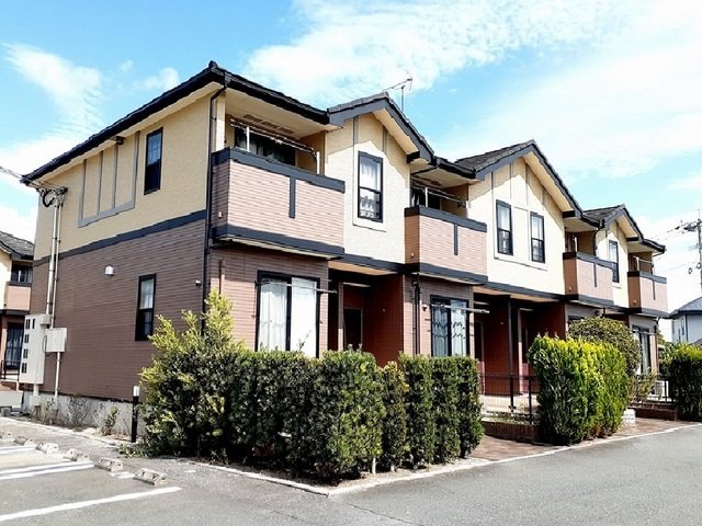 建物外観　外観は落ち着いています