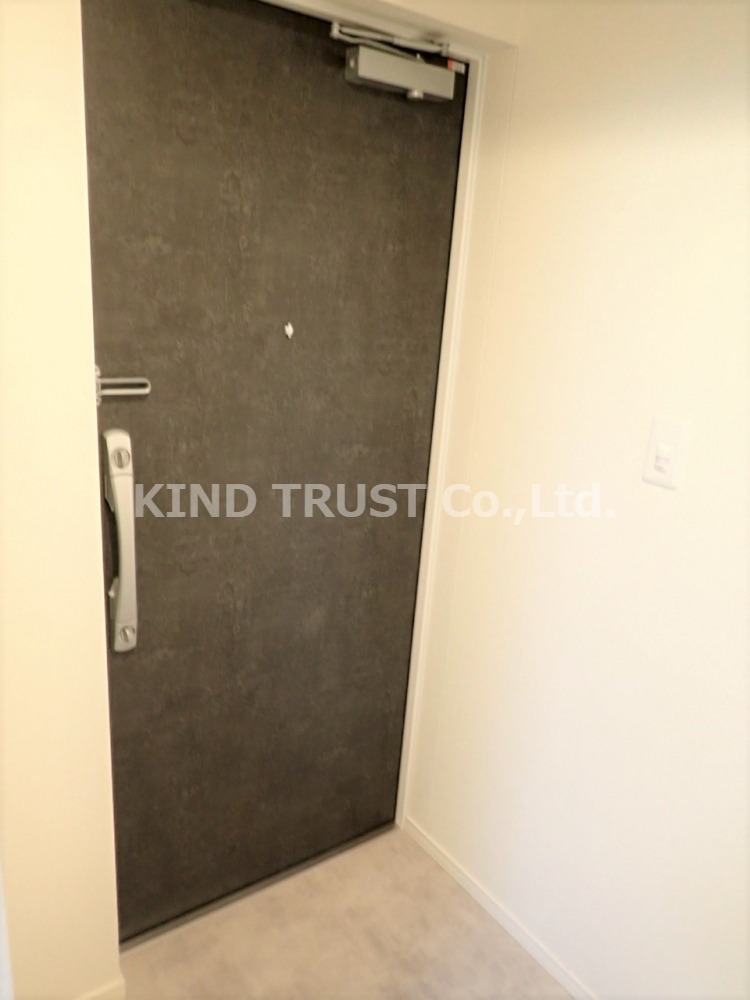 玄関　収納もある玄関です