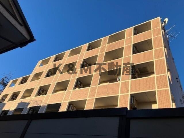 建物外観　外観は落ち着いています