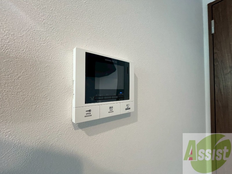 セキュリティ　ＴＶモニター付インターホンです。来客者の顔が見えるので安心！