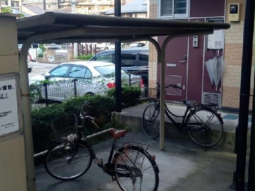 その他共有部分　屋根付き駐輪場完備