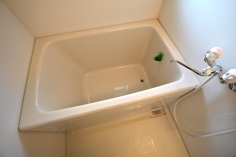 バス・シャワールーム　バストイレ別でおすすめです☆