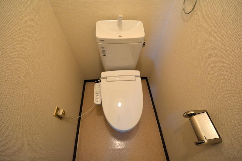 トイレ　清潔感のあるトイレです♪