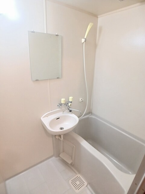 バス・シャワールーム　バス