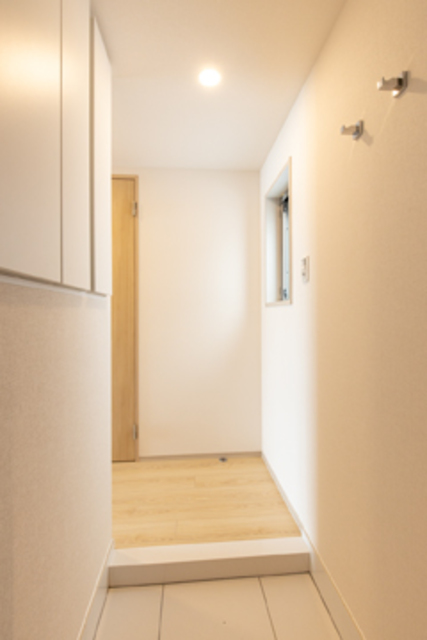 玄関　※写真は同タイプ住戸です。