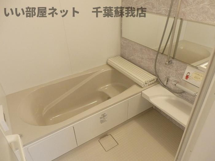 バス・シャワールーム　日々の疲れを癒すお風呂付です