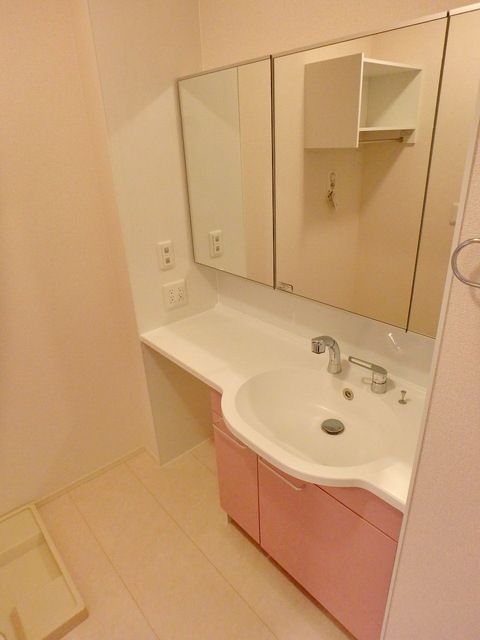 洗面設備　★大型洗髪洗面化粧台★