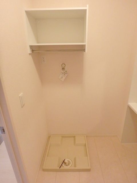 その他　★室内洗濯機置場完備★