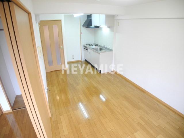 居室・リビング　※室内画像は別号室のもの