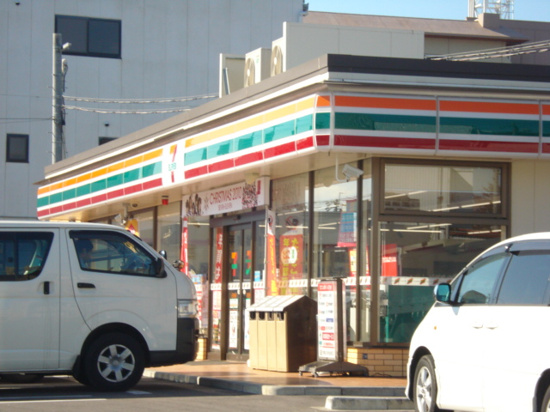 コンビニ　セブンイレブン 一宮苅安賀店（コンビニ）まで490m
