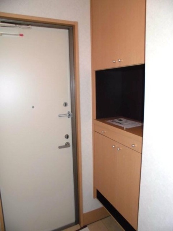 玄関　図面と現状に相違がある場合には現状を優先