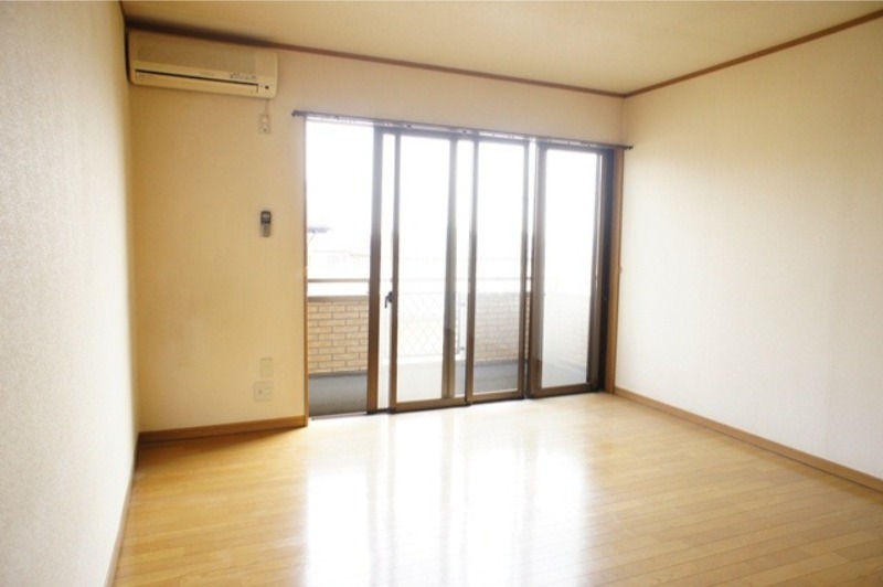 居室・リビング　図面と現状に相違がある場合には現状を優先